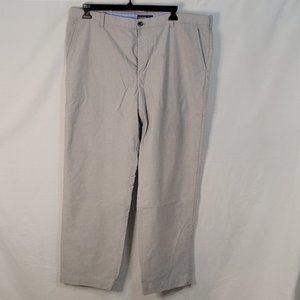 Izod Straight Fit Men's Khakis Size 42 x 32